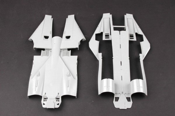 Trumpeter 03201 Grumman F-14A Tomcat (1:32)