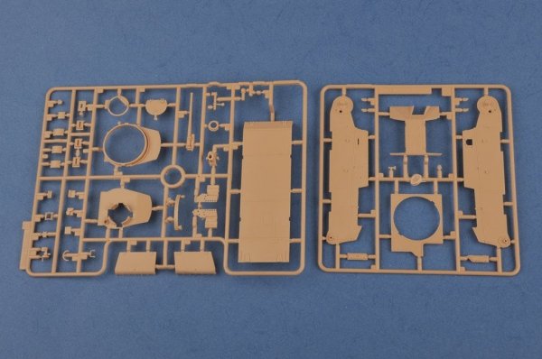 Hobby Boss 80141 German Panzer Kpfw.38(t) Ausf.B w/. Full Interior 1/35