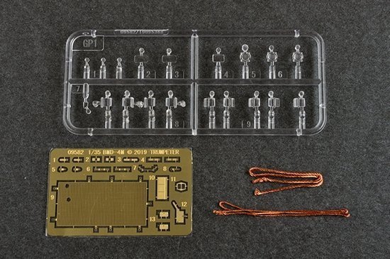 Trumpeter 09582 BMD-4M Airborne Infantry Fighting Vehicle 1/35