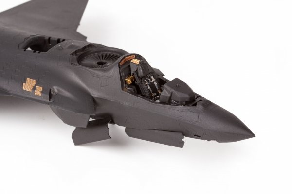 Eduard 73832 F-35B TAMIYA 1/72
