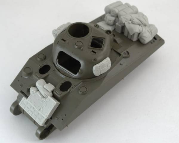 Panzer Art RE35-479 Stowage set for M4 “Sherman” (British Army) 1/35