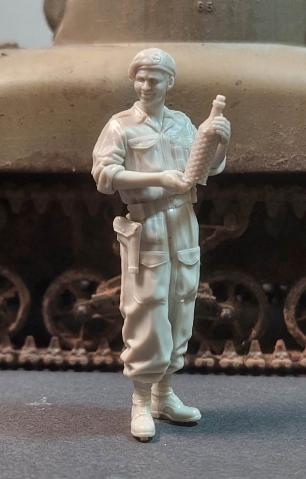 Panzer Art FI35-190 British tanker in Normandy No1 1/35