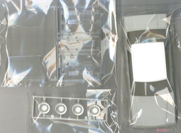 Fujimi 046099 ID-272 Nissan Cedric / Gloria Turbo Brougham VIP Y30 1/24