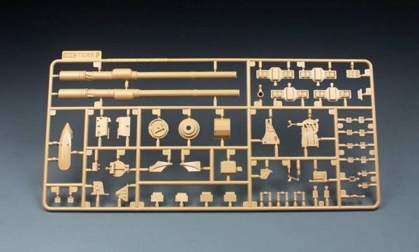 Tiger Model 4628 LEOPARD II REVOLUTION II MBT 1/35