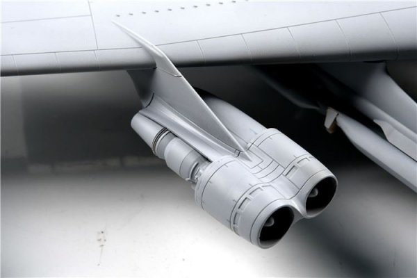 Modelcollect UA72200 B-52H U.S. Stratofortress strategic Bomber 1/72