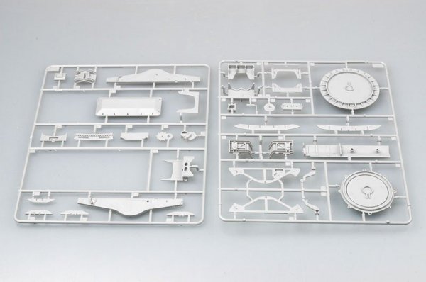 Trumpeter 02313 German 17cm Kanone 18 Heavy Gun (1:35)