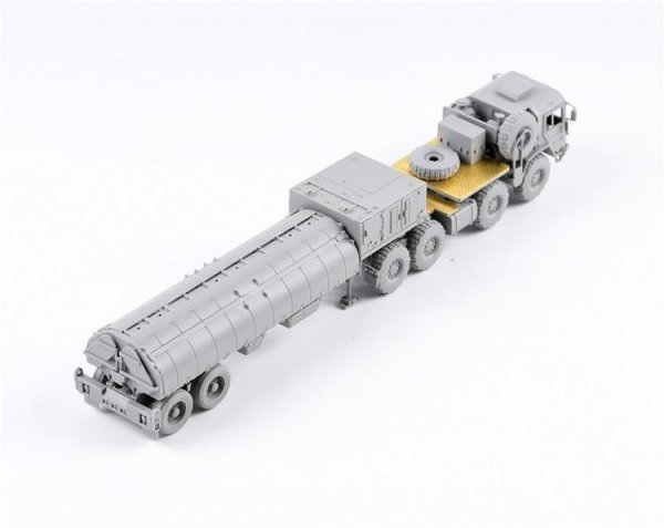 Modelcollect UA72340 Nato M1014 MAN Tractor &amp; BGM-109G Ground Launched Cruise Missile 1/72