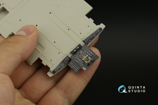 Quinta Studio QDS+35108 MH-60L 3D-Printed &amp; coloured Interior on decal paper (Kitty Hawk) (with 3D-printed resin parts) (small version) 1/35