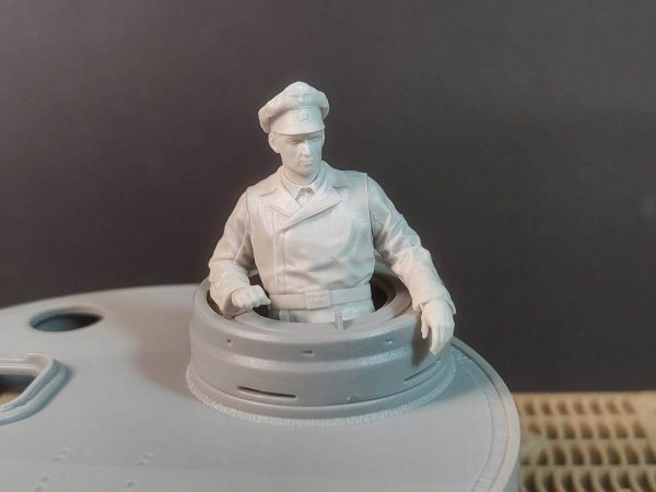 Panzer Art FI35-177 Waffen-SS tank commander (Tiger tank) 1/35