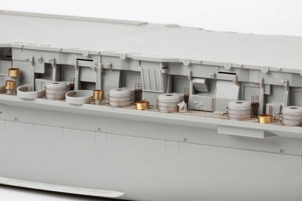 Eduard 53315 USS Midway CV-41 part 2 TRUMPETER 1/350