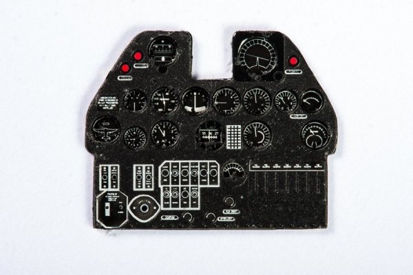 Yahu YMA4814	P-40 E (Hasegawa) 1:48