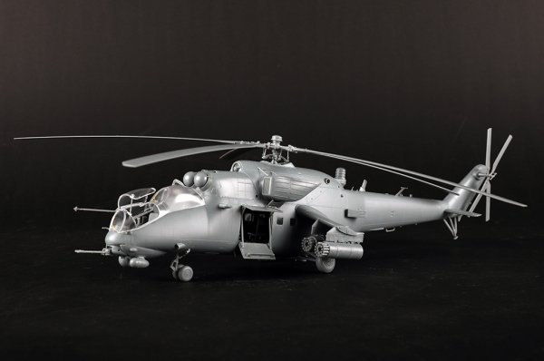 Trumpeter 05830 Mi-35M Hind-E 1/48
