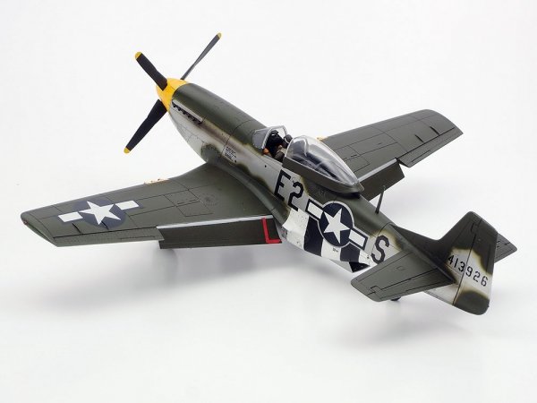 Tamiya 61040 North American P-51D Mustang 8th AF 1/48