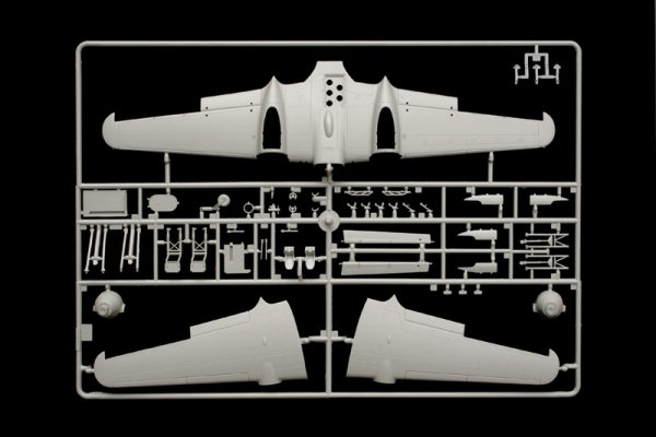 Italeri 1412 S.79 M Sparviero Bomber version 1/72