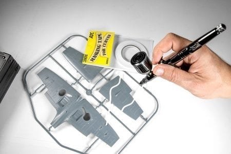 AK Interactive AK9125 MASKING TAPE FOR CURVES 6 MM. 18 METERS LONG.