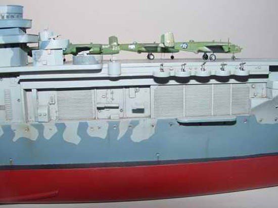 Trumpeter 05601 U.S. Aircraft Carrier CV-8 Hornet (1:350)