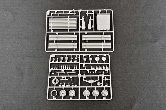 Trumpeter 01028 Russian BM-21 Grad Multiple Rocket Launcher 1/35