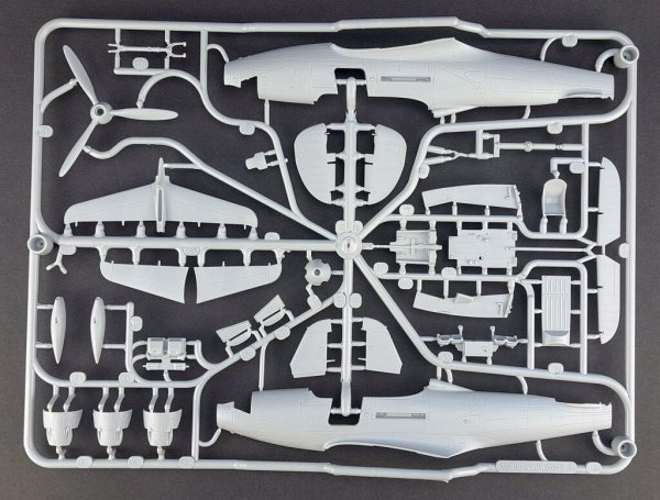 Arma Hobby 40014 P-400 Airacobra 1/48