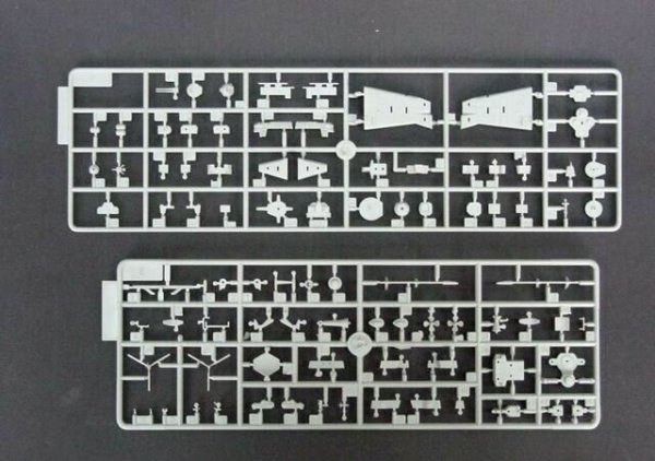 Trumpeter 05708 USSR Frunze Battle Cruiser 1/700