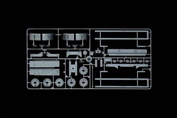 Italeri 3908 CLASSIC CANVAS TRAILER (1:24)