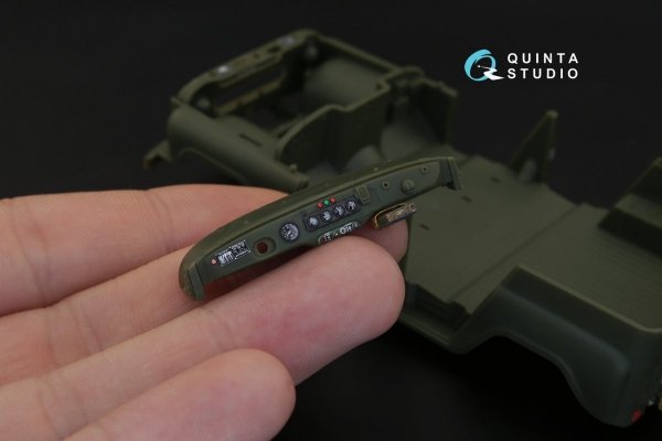 Quinta Studio QD35010 UAZ 469 3D-Printed &amp; coloured Interior on decal paper (for Trumpeter kit) 1/35