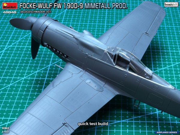 MiniArt 48040 FOCKE-WULF FW 190D-9. MIMETALL PROD. JAGDGESCHWADER 301. BASIC KIT 1/48