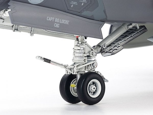 Tamiya 61127 Lockheed Martin F-35C Lightning II 1/48