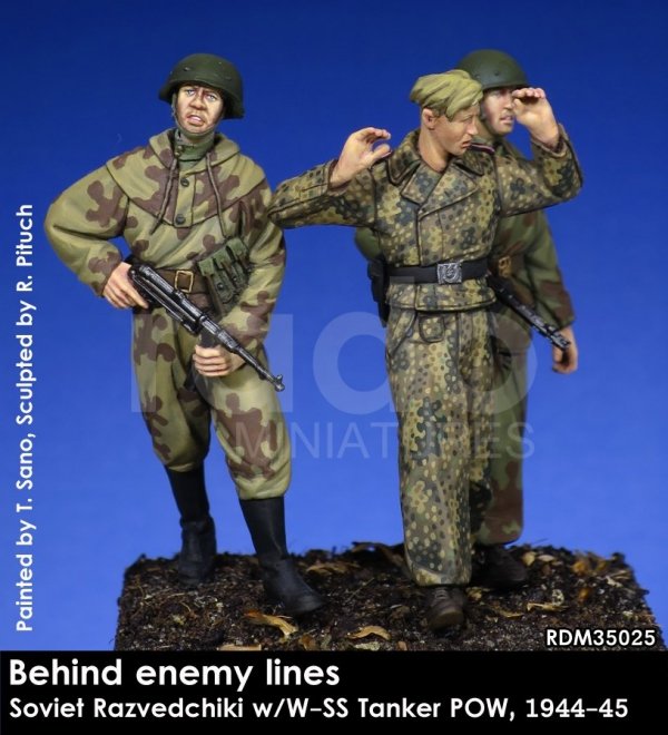 RADO Miniatures RDM35025 Soviet Razvedchiki w/W-SS tanker POW, (1944-45) 1/35