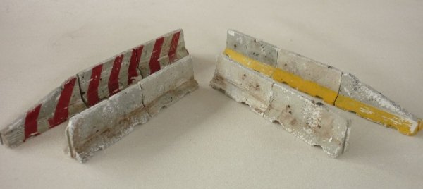 RT-Diorama 35266 Concrete barrier Set No.1 (10 pcs) 1/35