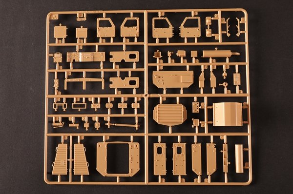 Hobby Boss 80156 COUGAR H A1 4X4 MRAP 1/35