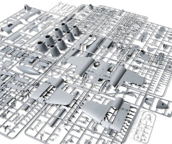 Revell 03779 Gloster Meteor F.8/FR.9 1/32