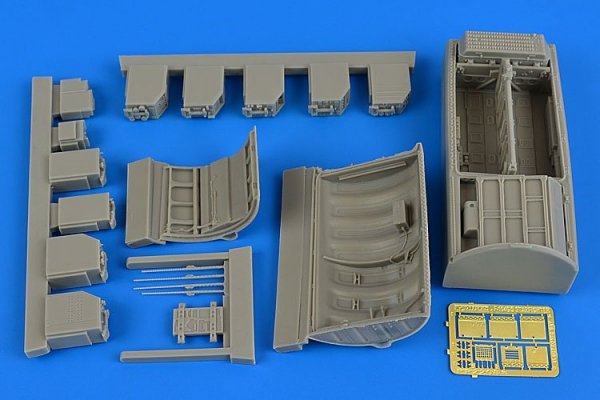 Aires 2208 F-104G/S Starfighter electronics &amp; ammunition bay 1/32 ITALERI