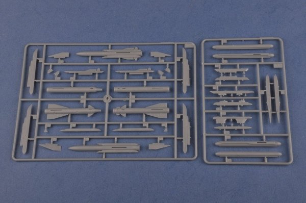 Hobby Boss 81714 Su-30MKK Flanker G 1/48