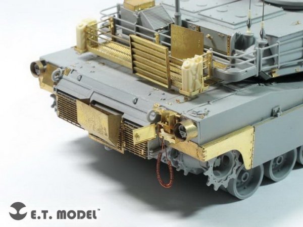 E.T. Model EA35-042 Modern US Army M1A1/A2 Bustle Rack Extension 1/35