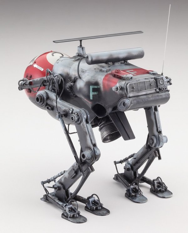 Hasegawa 64131 LUM-168 Camel "Early Version" Luna Tactical Reconnaissance Machine 1/20