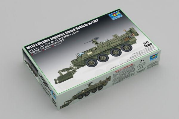 Trumpeter 07427 M1132 Stryker Engineer Squad Vehicle w/SMP 1/72