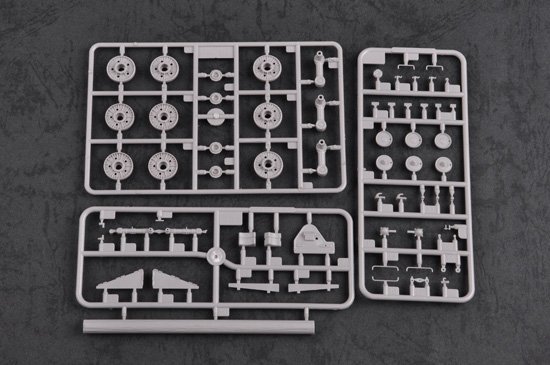 Trumpeter 05546 Soviet T-10M Heavy Tank