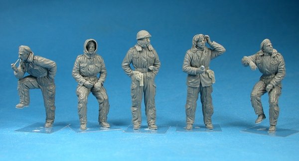 MiniArt 35121 British Tank CREW. Winter Unifrom 1/35
