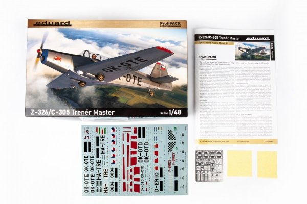 Eduard 82183 Z-326/ C-305 Trenér Master 1/48