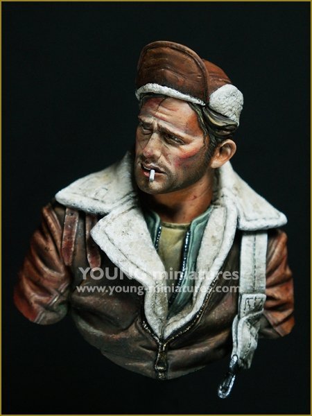Young Miniatures YM1862 B-17 BOMBER CREW 1/10