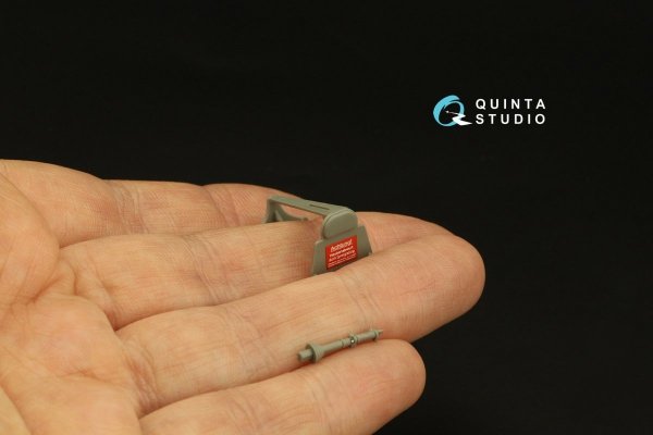 Quinta Studio QD35101 FW 190A-6 3D-Printed &amp; coloured Interior on decal paper (Border Model) 1/35