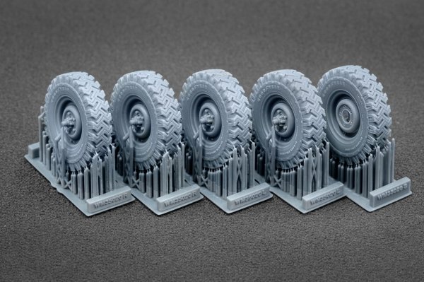 ScaleX WM 35020 L. Rover 88 6.5 small Ordinary wheel set (for AK-Interactive) 1/35