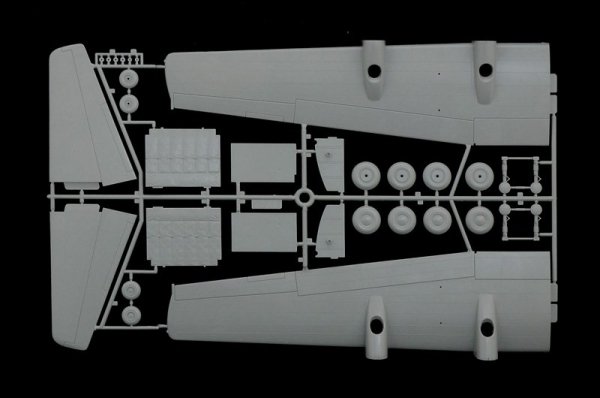 Italeri 2746 C-130J C5 HERCULES (1:48)