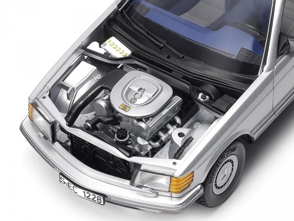 Tamiya 24029 Mercedes-Benz 500 SEC 1/24