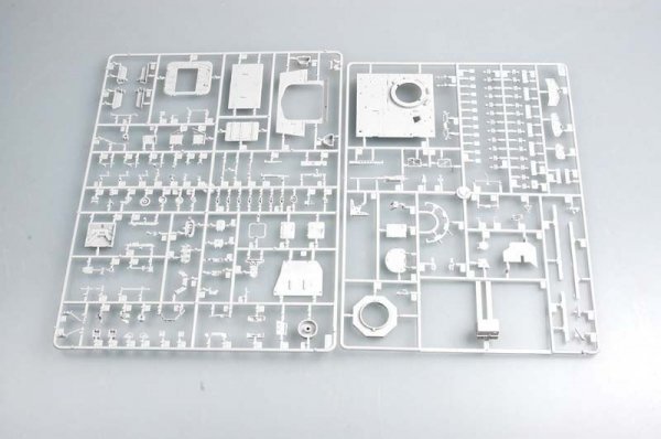 Trumpeter 00398 United State Army M1131 Stryker FSV (1:35)