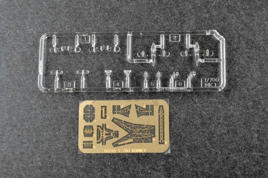 Trumpeter 06718 HMS Rodney 1/700