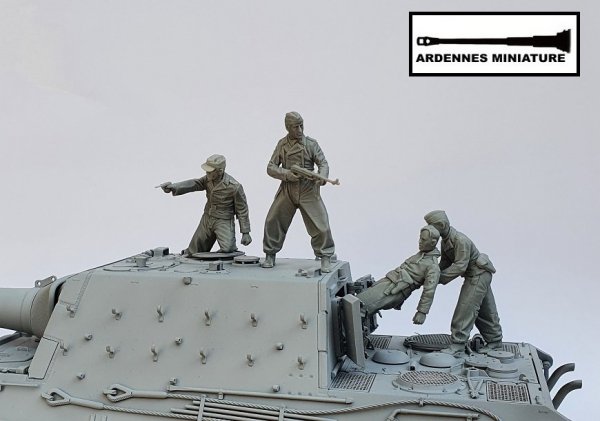 Ardennes Miniature 35001 LAST BATTLE OF BERLIN 1/35