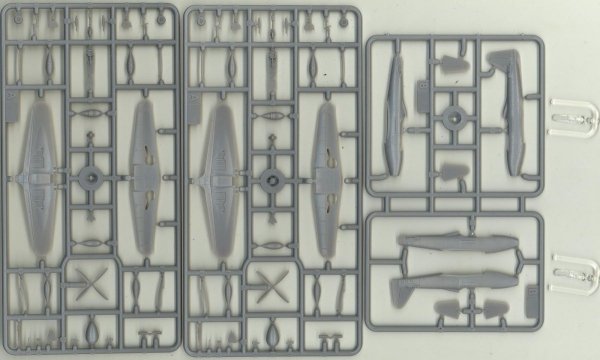 Dora Wings 14401 BELL P-63A P-63C KINGCOBRA Fighter DOUBLE KIT 1/144