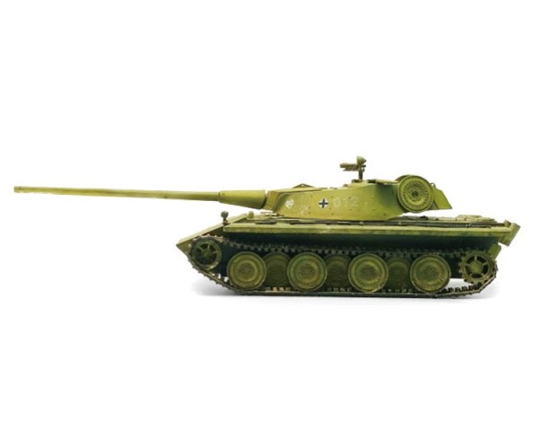 Modelcollect UA35030 German E50 tank with L/68 10.5cm gun with Nachtsichtgerät 1/35