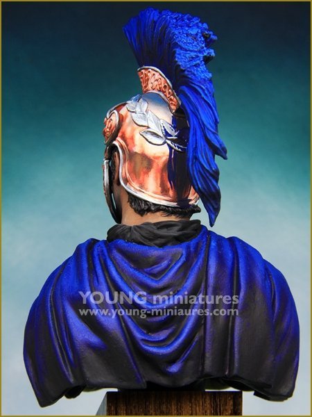 Young Miniatures YH1858 ROMAN TRIBUNE 1/10